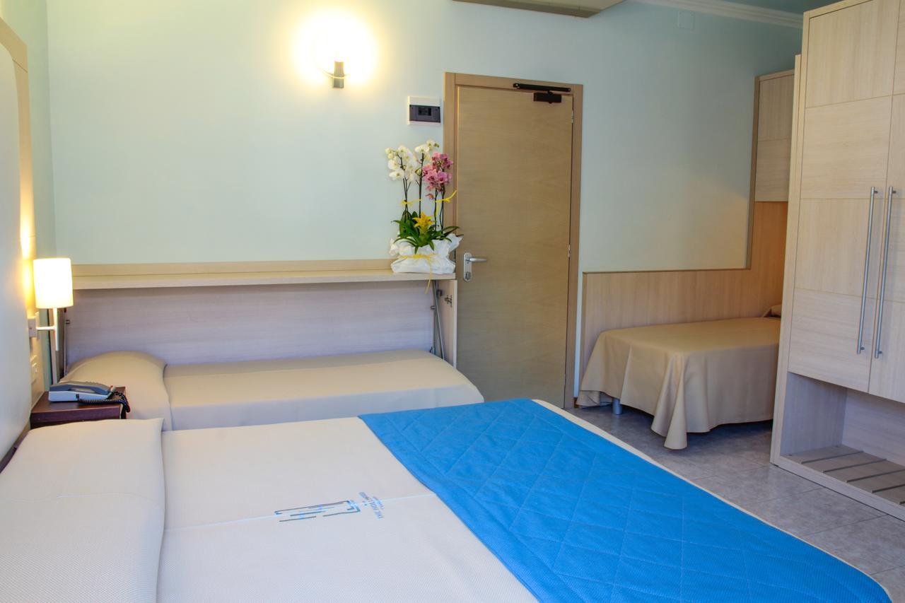 Hotel Hollywood***S Jesolo Extérieur photo